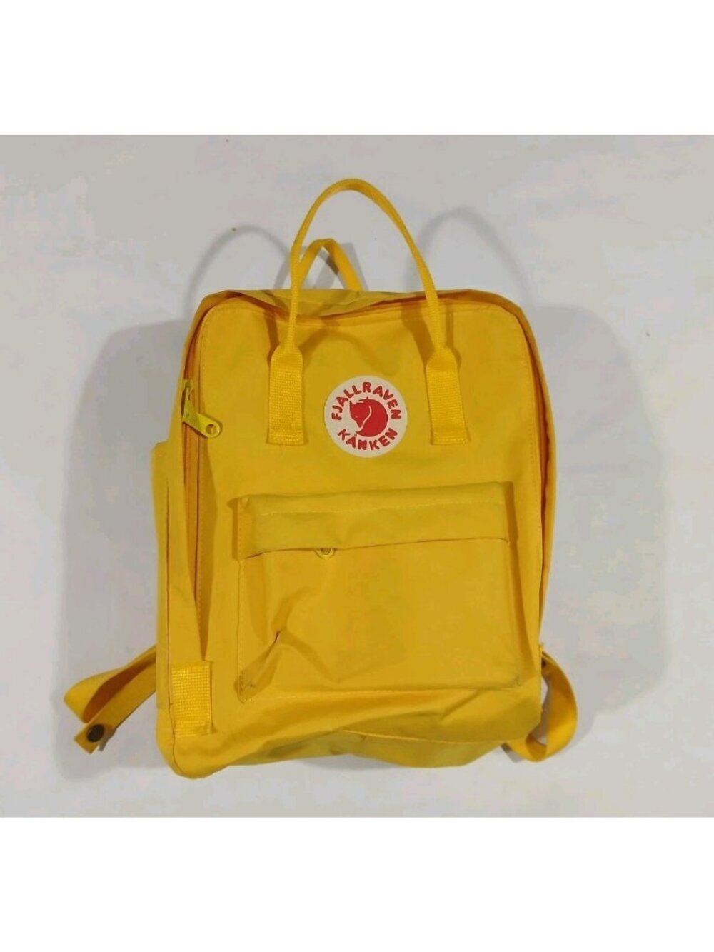 Fjallraven Kanken Classic Backpack - Picture 4 of 15